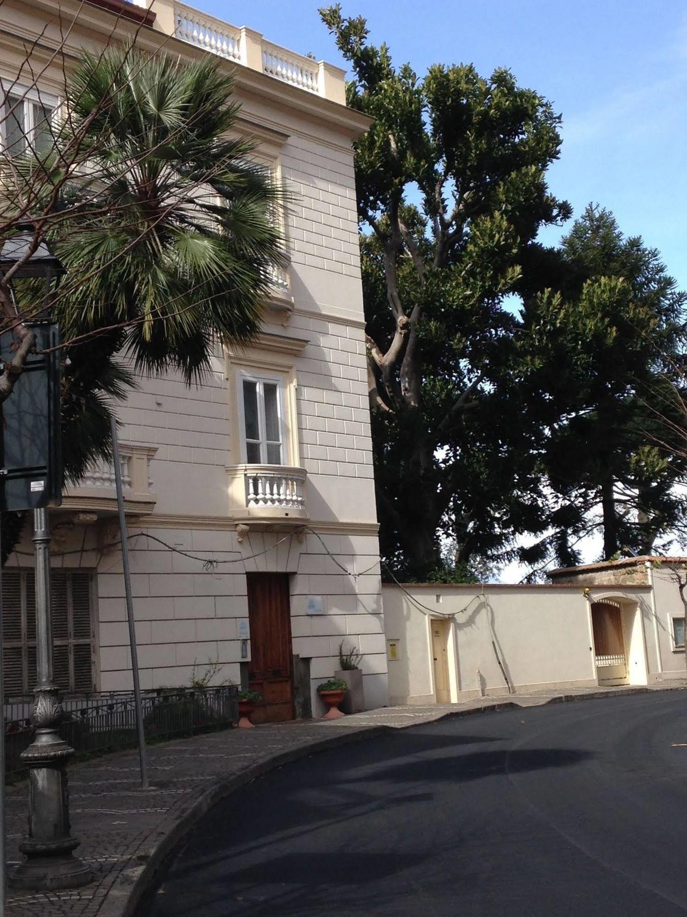Agora Apartments Sorrento Exterior photo